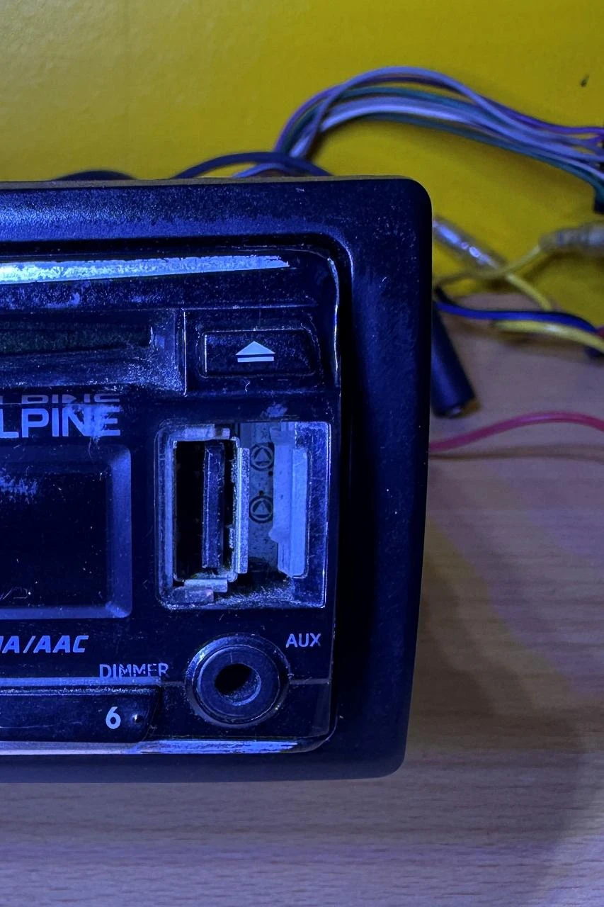 Autorradio Alpine CDE-123R 1-DIN – photo 7